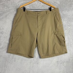 Under Armour HeatGear Mens Tan Ripstop Cargo Shorts Loose Fit Size 38 Khaki